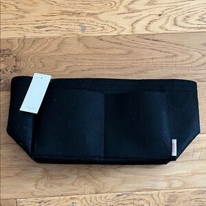 NWT - ZTUJO - Black Felt Bag Organizer